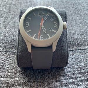GREY MOVADO ESQ SPORT WATCH.